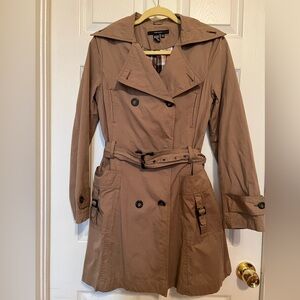 Zara Basic Gorgeous Tan trench coat, Size S / M